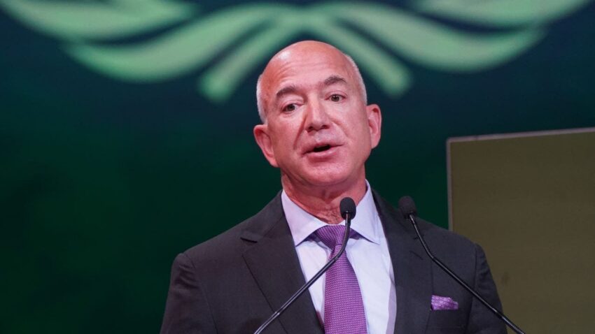 Kendaraan baru Jeff Bezos senilai $80 juta